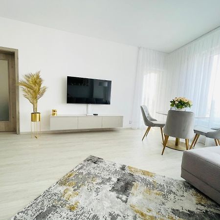New Luxury City Centre Apartment With Panoramic View, Free Parking Bratislava Dış mekan fotoğraf