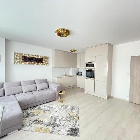 New Luxury City Centre Apartment With Panoramic View, Free Parking Bratislava Dış mekan fotoğraf